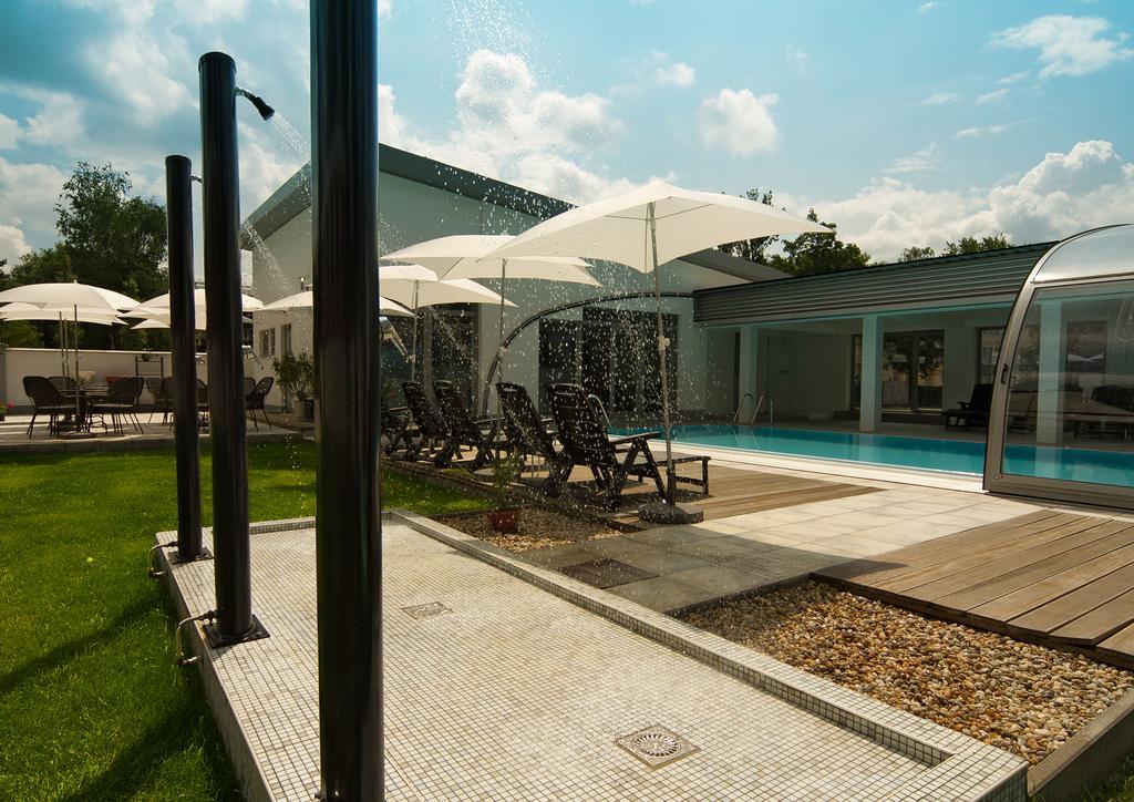 Vlnka Apartments بييشتِني المظهر الخارجي الصورة